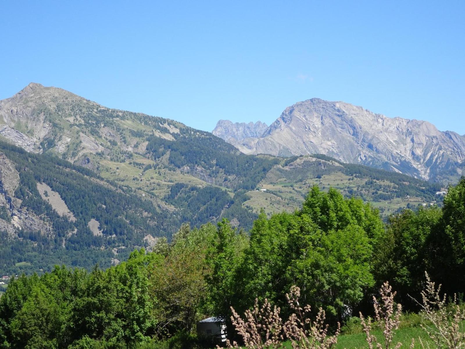 Les Gites De L'E.D.E. Saint-Leger-les-Melezes Eksteriør bilde